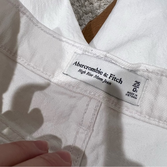Abercrombie & Fitch High Rise Mom Jean - Picture 9 of 13